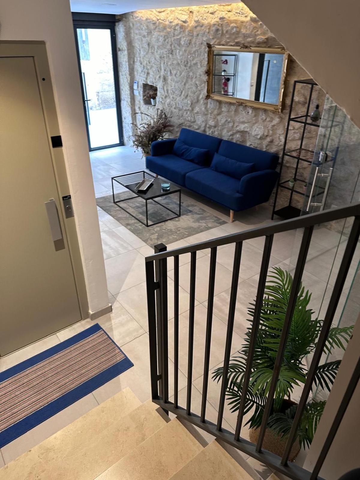 Lotus Suites Alicante Ngoại thất bức ảnh